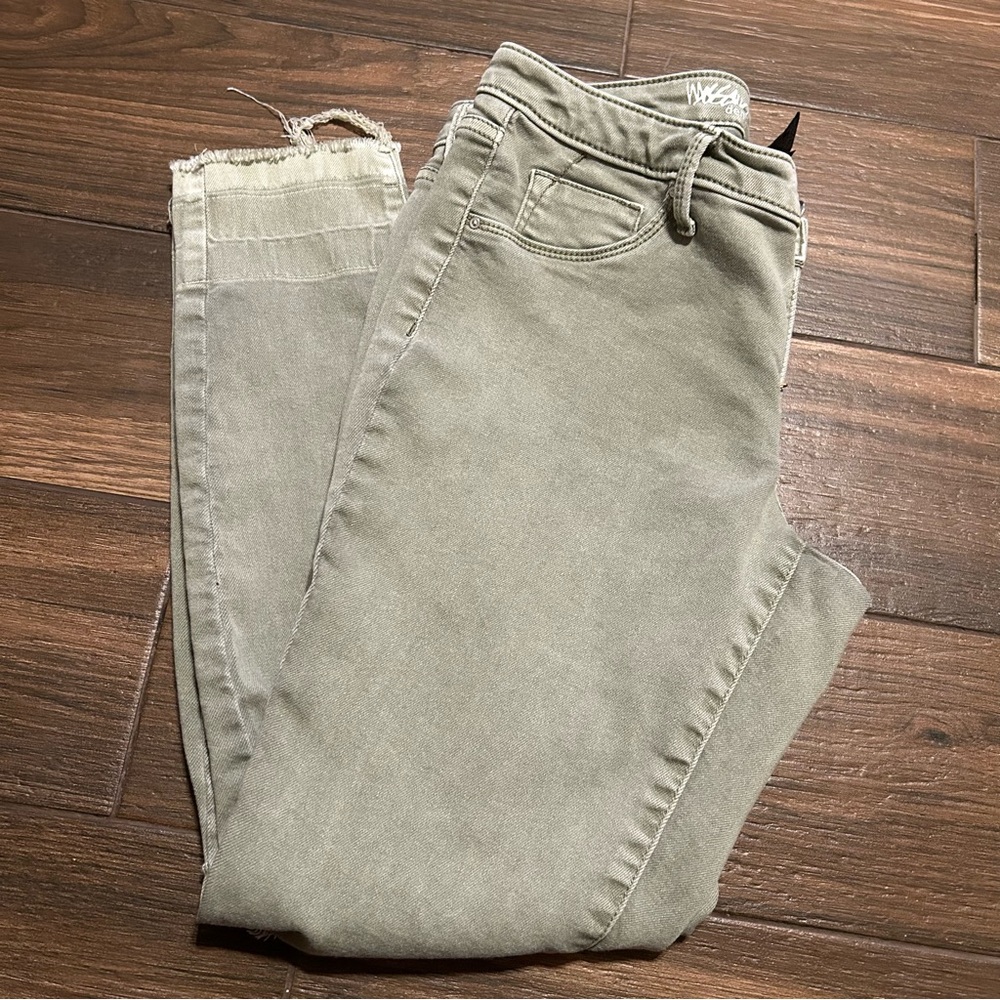 Mossimo Womens Size 8 / 29 R Stretch Distressed Mid Rise Olive Grey Jeggings - Picture 7 of 7